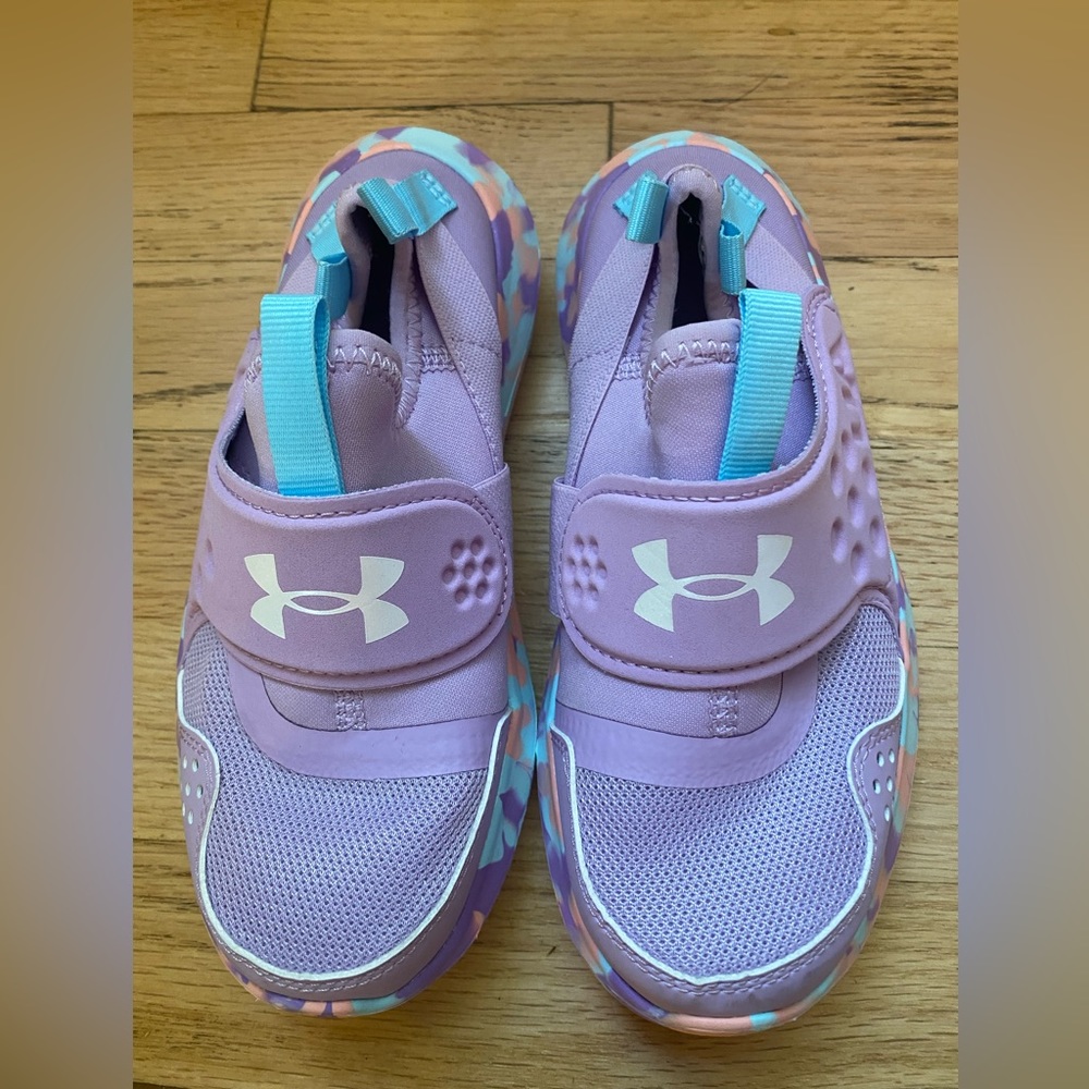 Girls Under Armour Runplay slip on purple shoes size 13Y